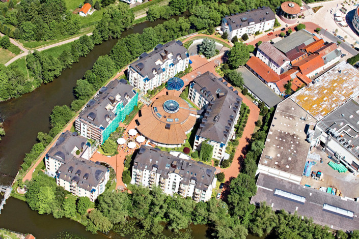 013-luftaufnahme-hotel-rosenpark-business-schuhmacher-zentrale-deutsche-vermoegensberatung-marburg-lahn